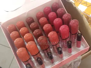 Quality Lipgloss (Better Than Matte) Artskin