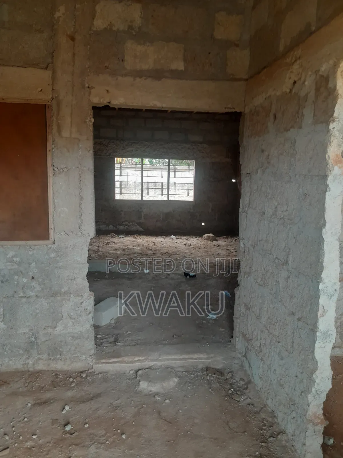 8bdrm House in Kumasi Metropolitan for sale