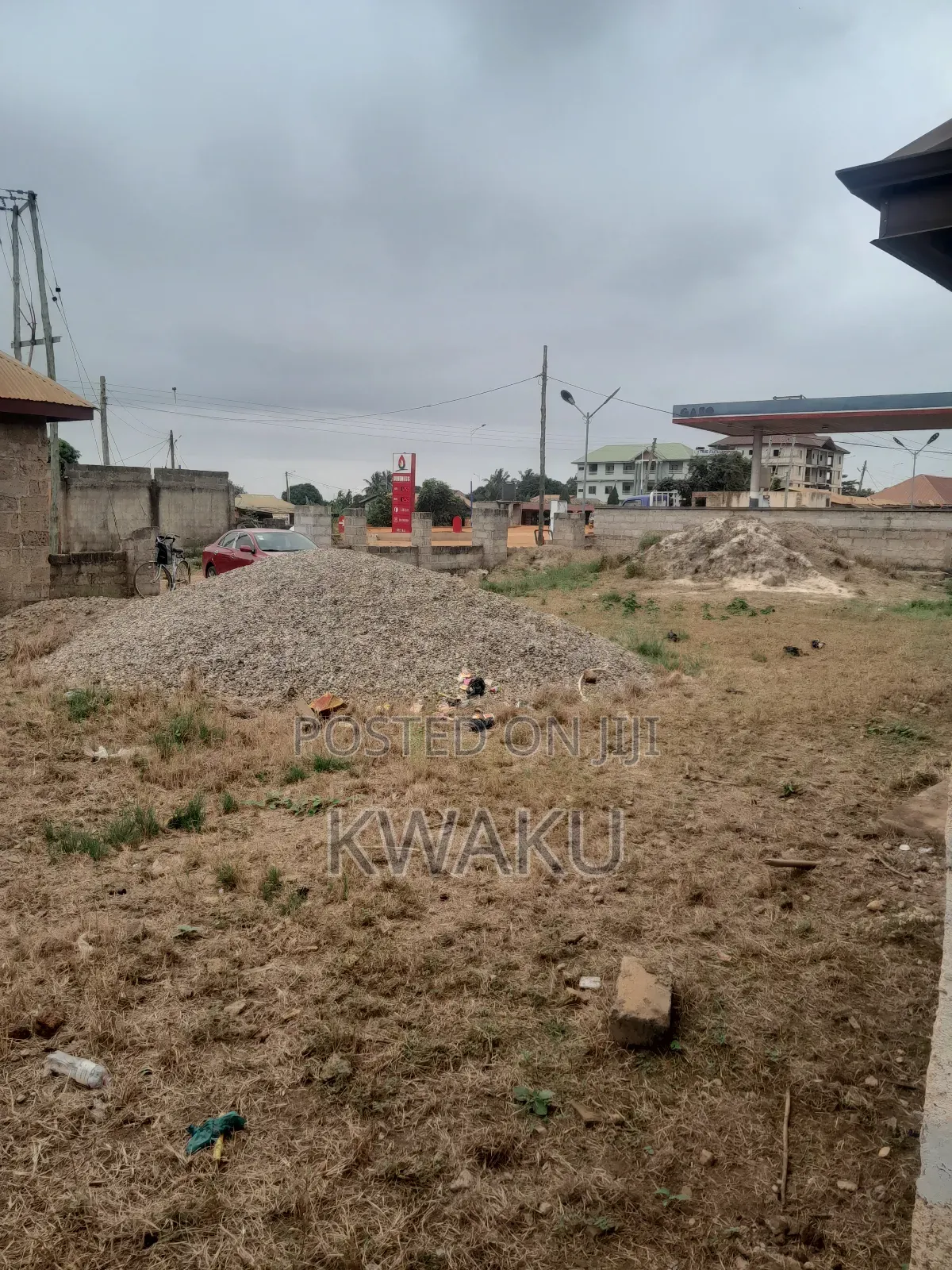 8bdrm House in Kumasi Metropolitan for sale