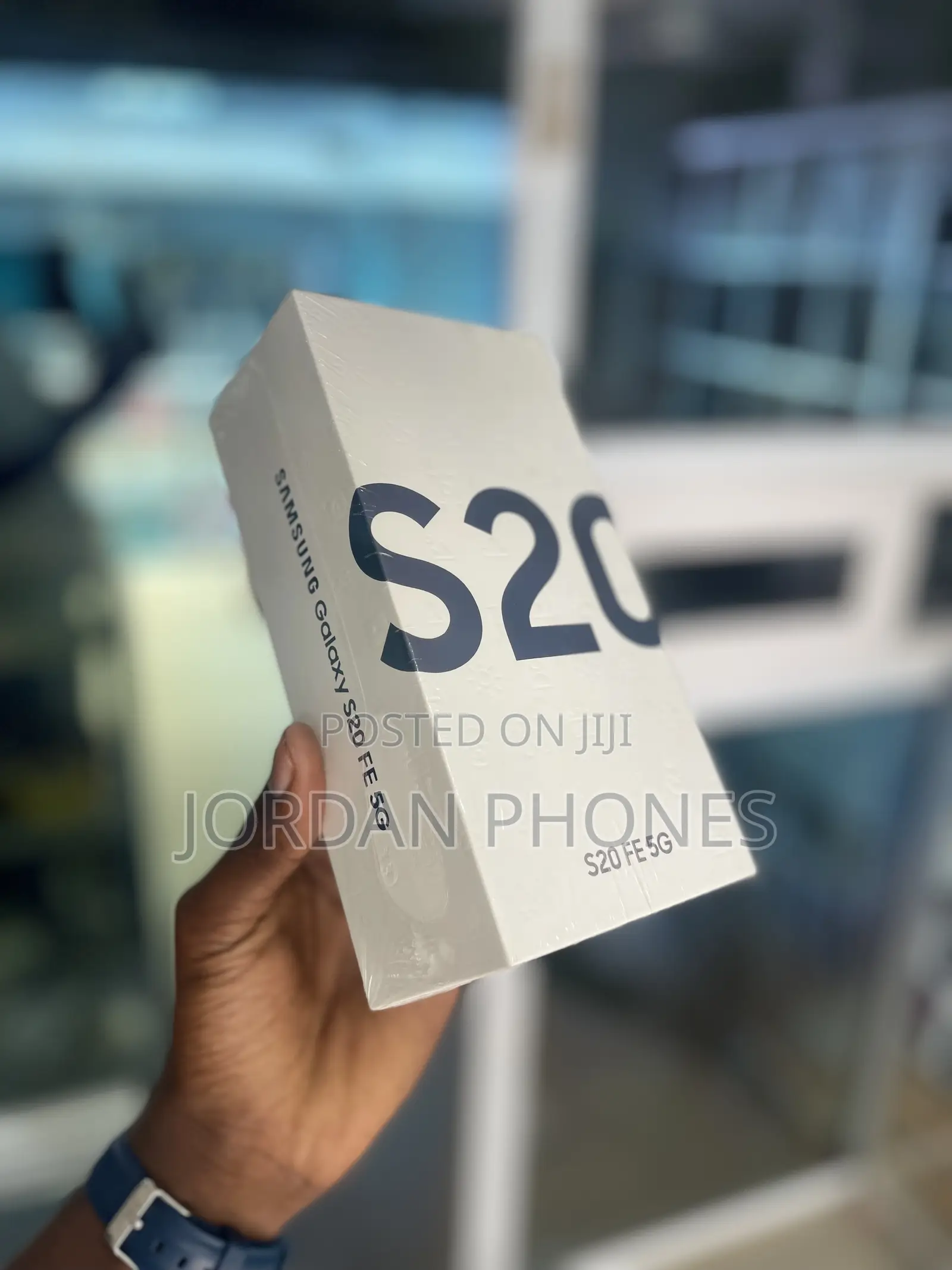New Samsung Galaxy S20 FE 128 GB Red