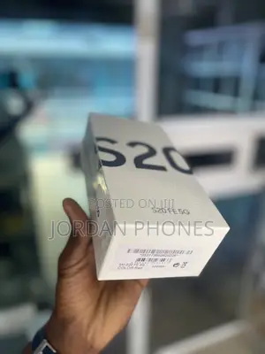New Samsung Galaxy S20 FE 128 GB Red