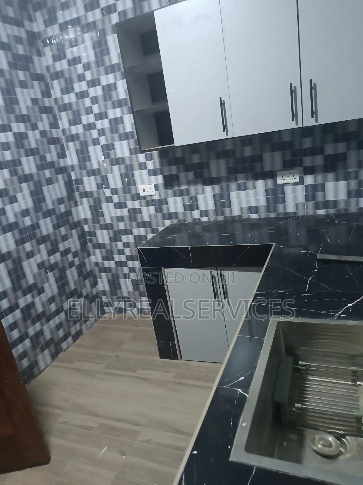 2bdrm Apartment in Ellyrealservices, Oyarifa for rent