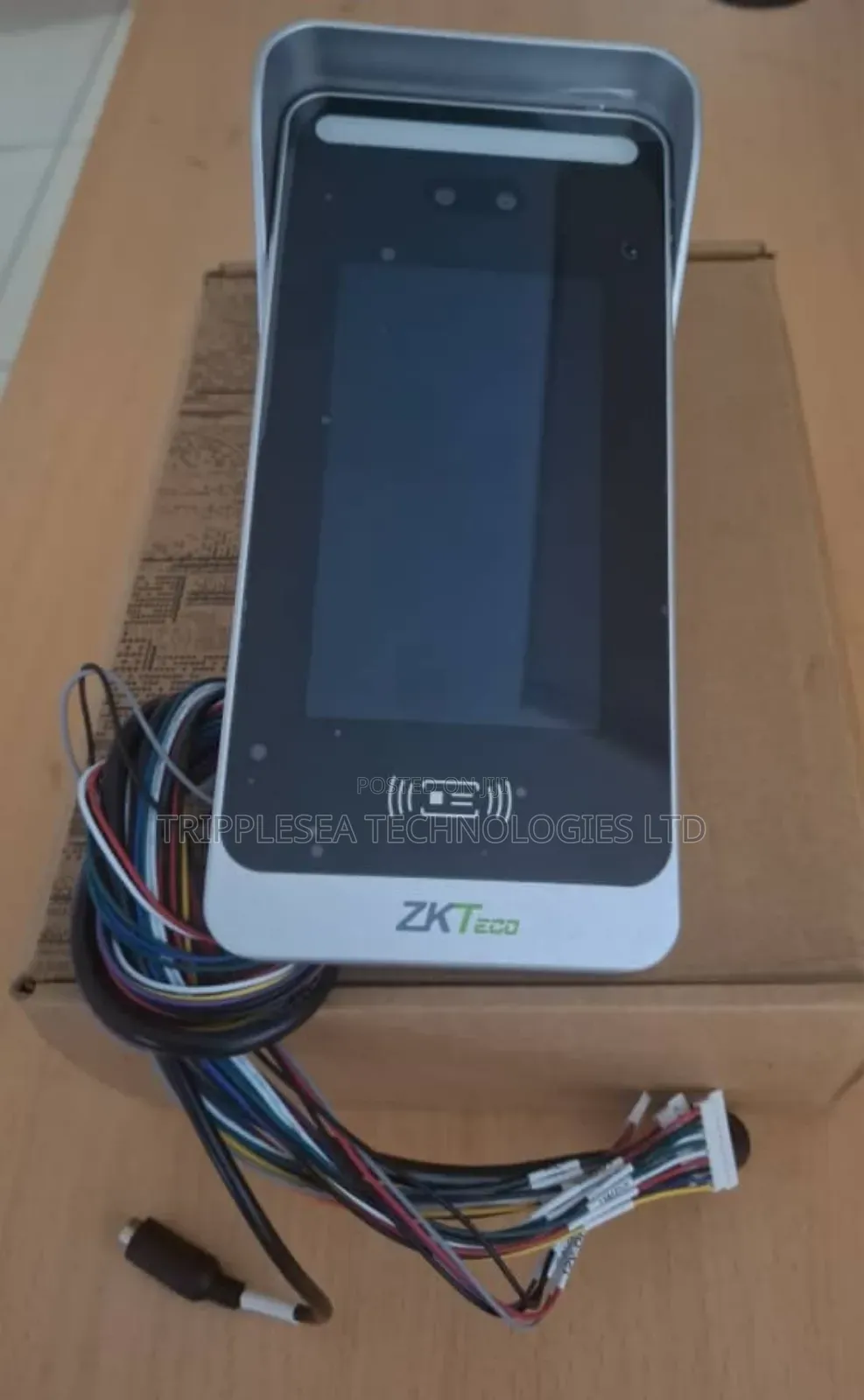 Zkteco Speedface-M4 - Access Control Terminal+Face+Palm+Id+Wifi