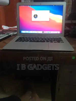 Laptop Apple MacBook Air 2017 8GB Intel Core i5 SSD 256GB