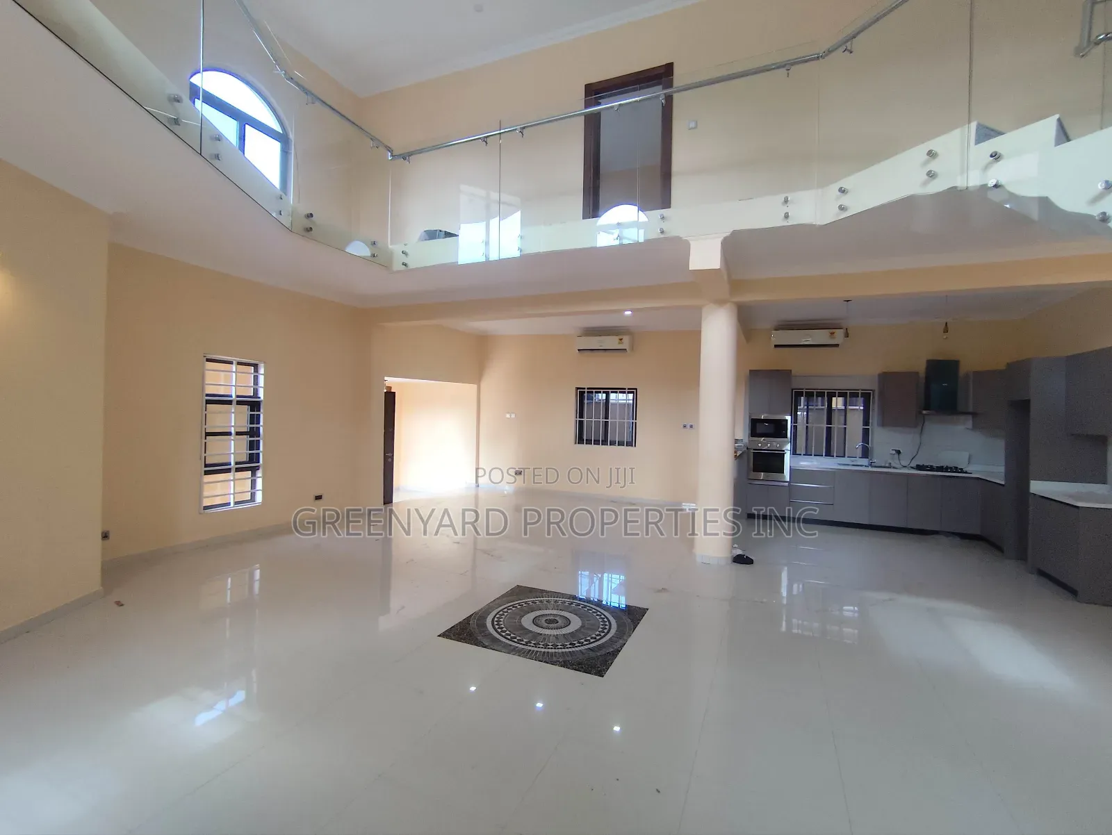 3bdrm House in A&C Mall, East Legon for rent