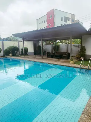 3bdrm Apartment in Pickmix Residential, Shopping Arcade Area for rent