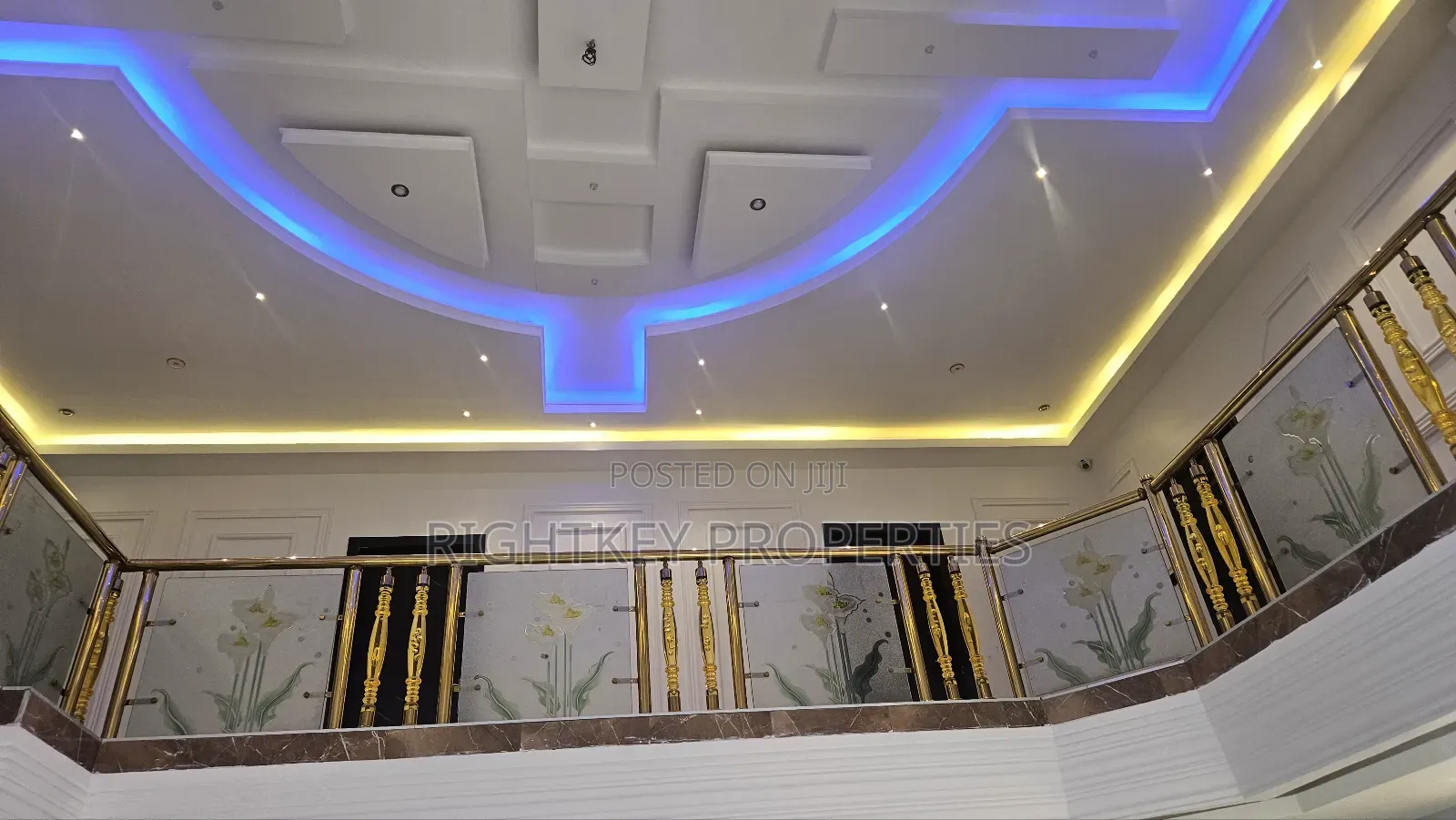 5bdrm Townhouse/Terrace in Hilltop Estate, Kumasi Metropolitan for sale
