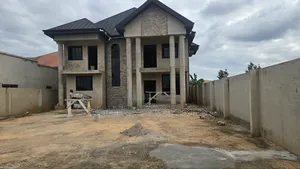 5bdrm House in Ahenema Kokoben, Kumasi Metropolitan for sale