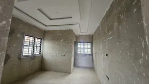 5bdrm House in Ahenema Kokoben, Kumasi Metropolitan for sale