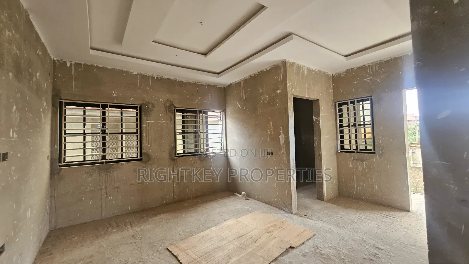 5bdrm House in Ahenema Kokoben, Kumasi Metropolitan for sale