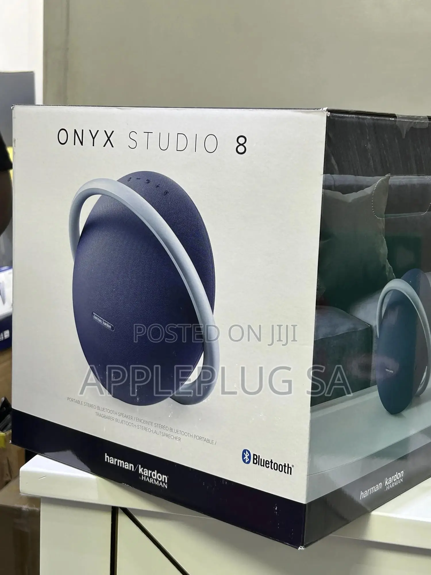 Onyx Studio 8