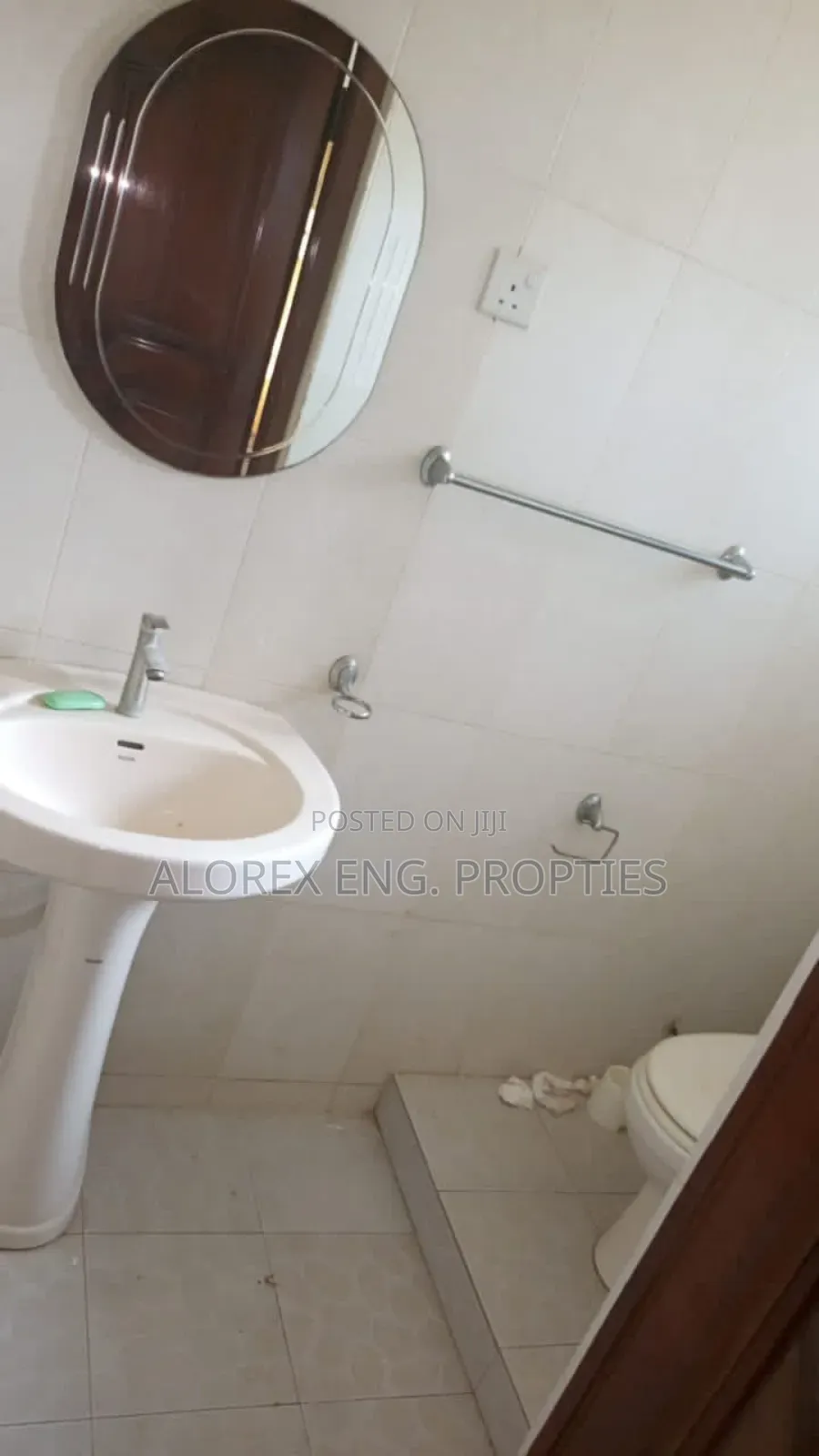 3bdrm Apartment in Foster Home, Adenta for rent