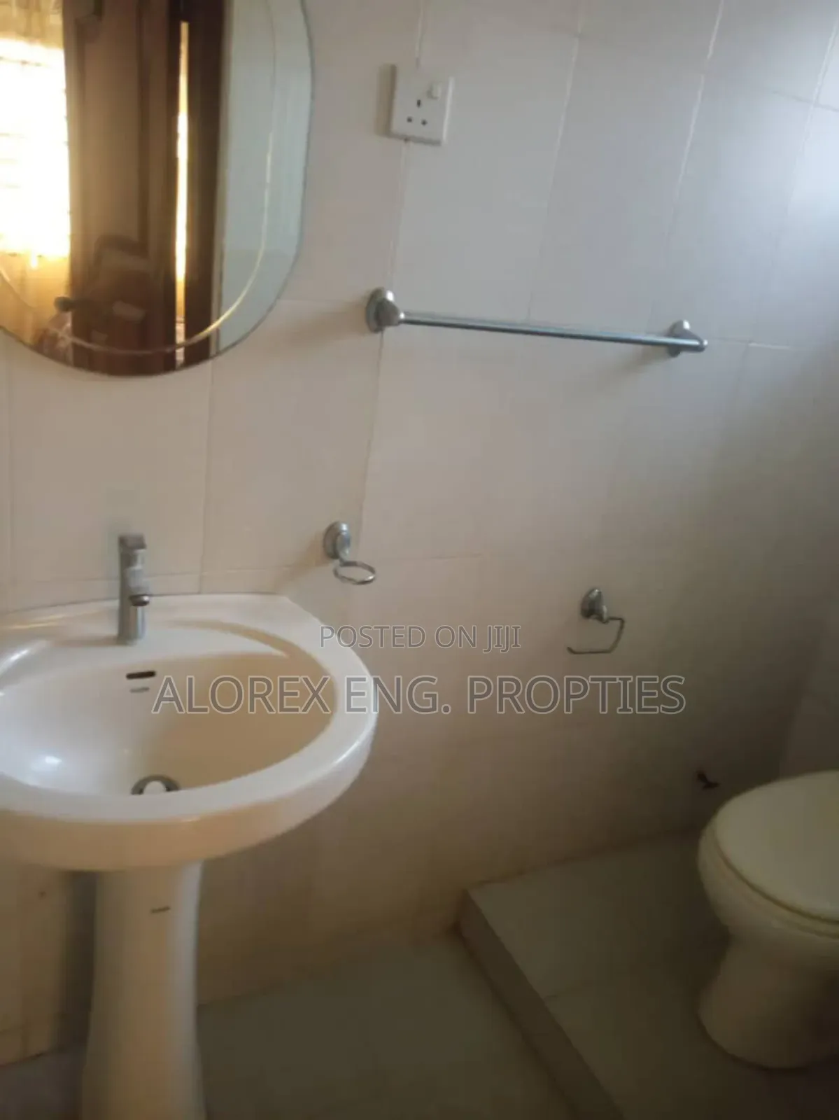 3bdrm Apartment in Foster Home, Adenta for rent