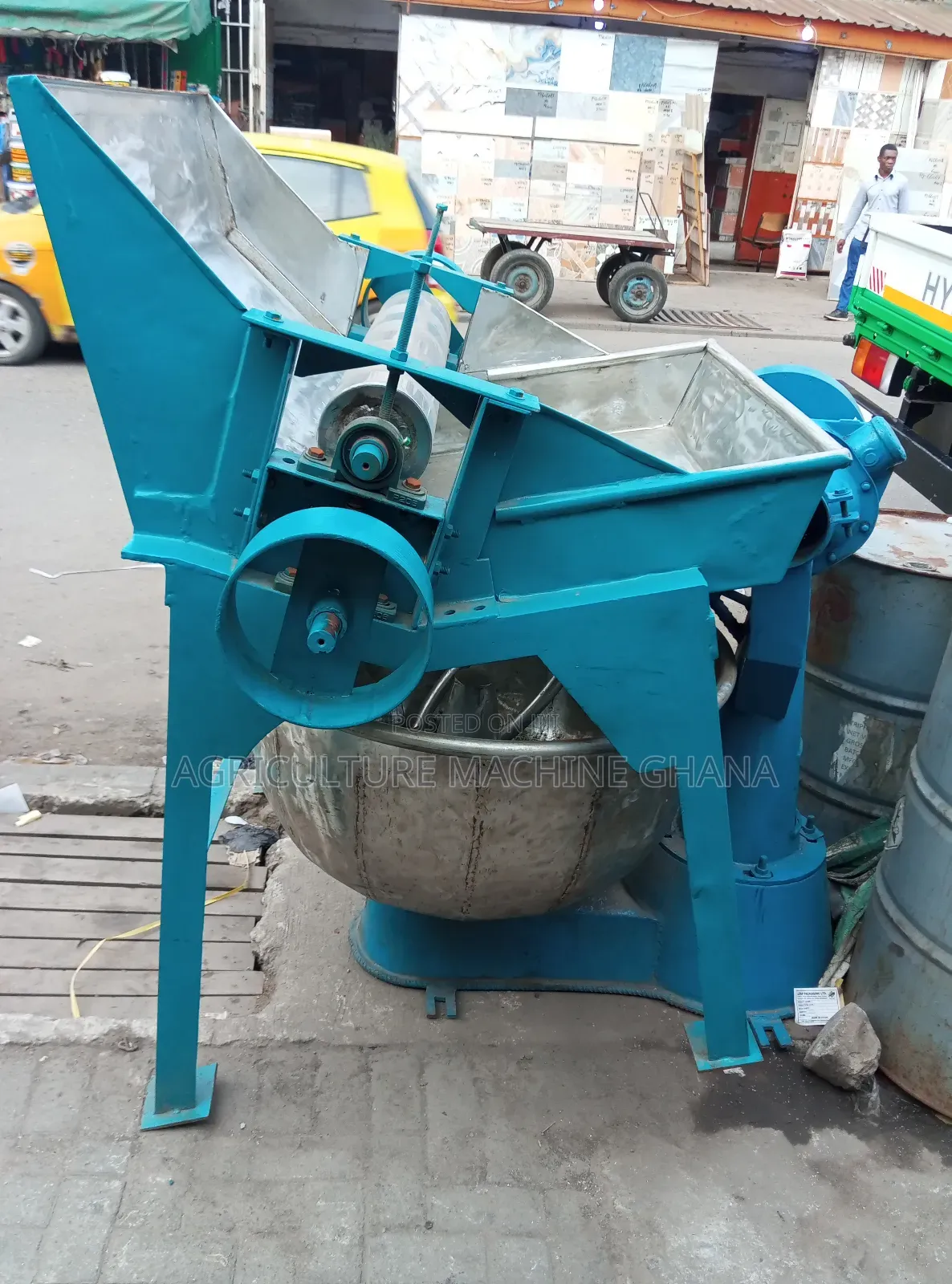Bread Mixer and Roller With All Accessories Complete.
