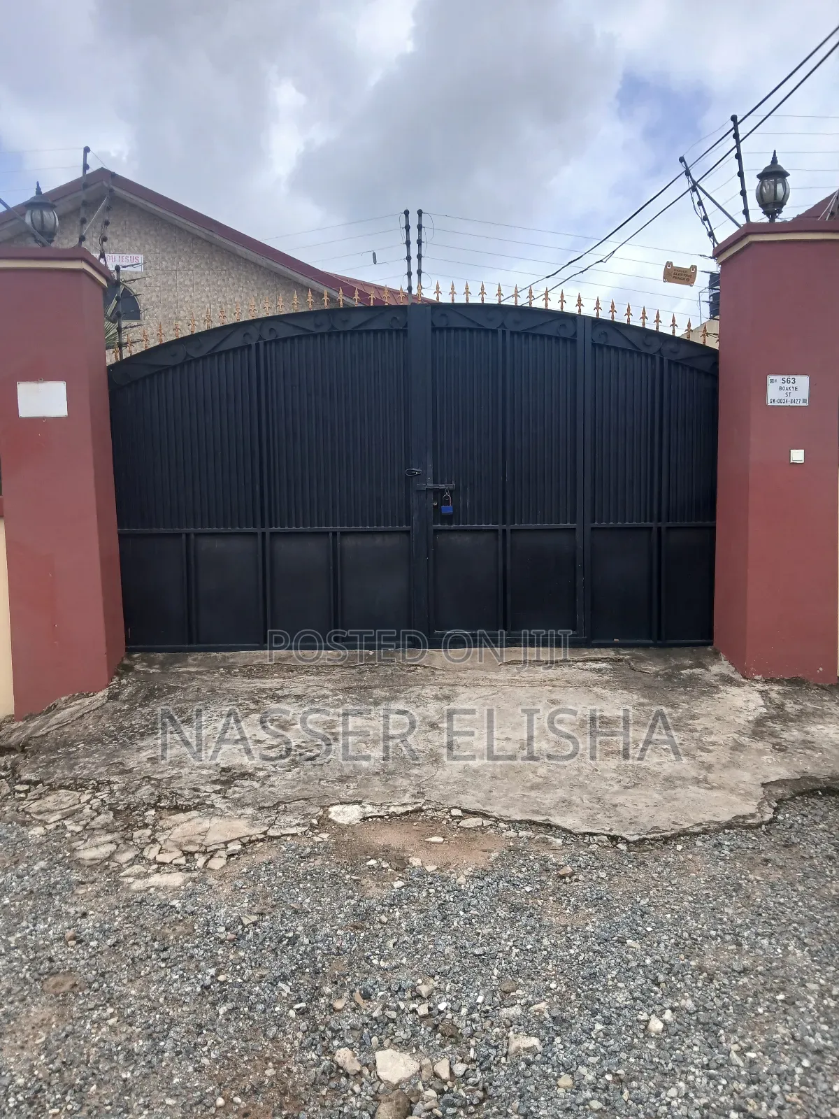 5bdrm House in Sarpeiman, Amasaman for rent