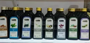 Tea Tree, Avocado Lavender, Rosemary, Mint, Jojoba, Almond, Argan Oil