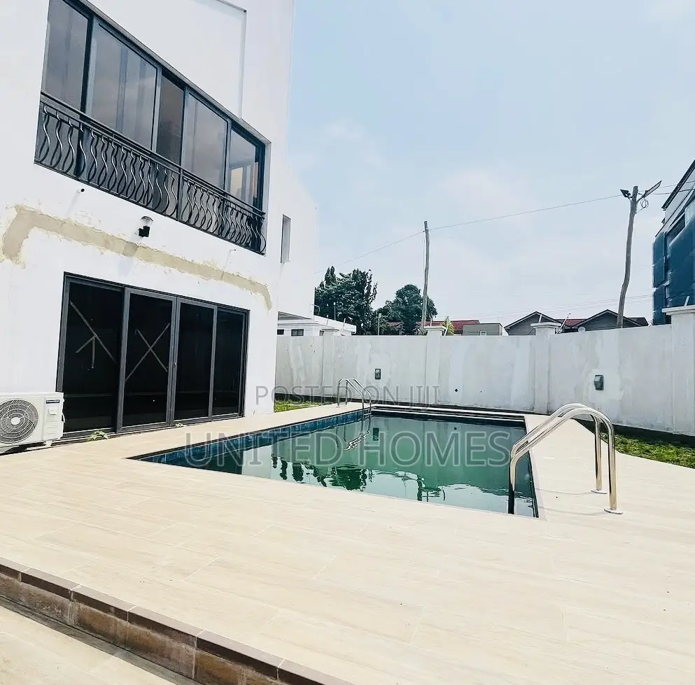 5bdrm House in Airport Residential Area for rent