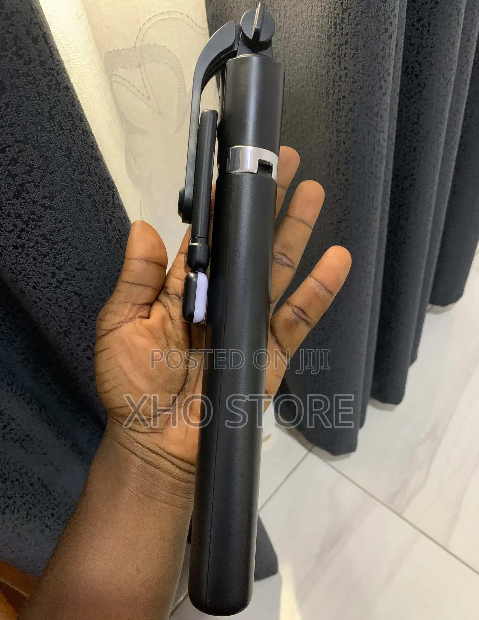 170cm Wireless Selfie/Long Tripod (Light, Remote) Stick