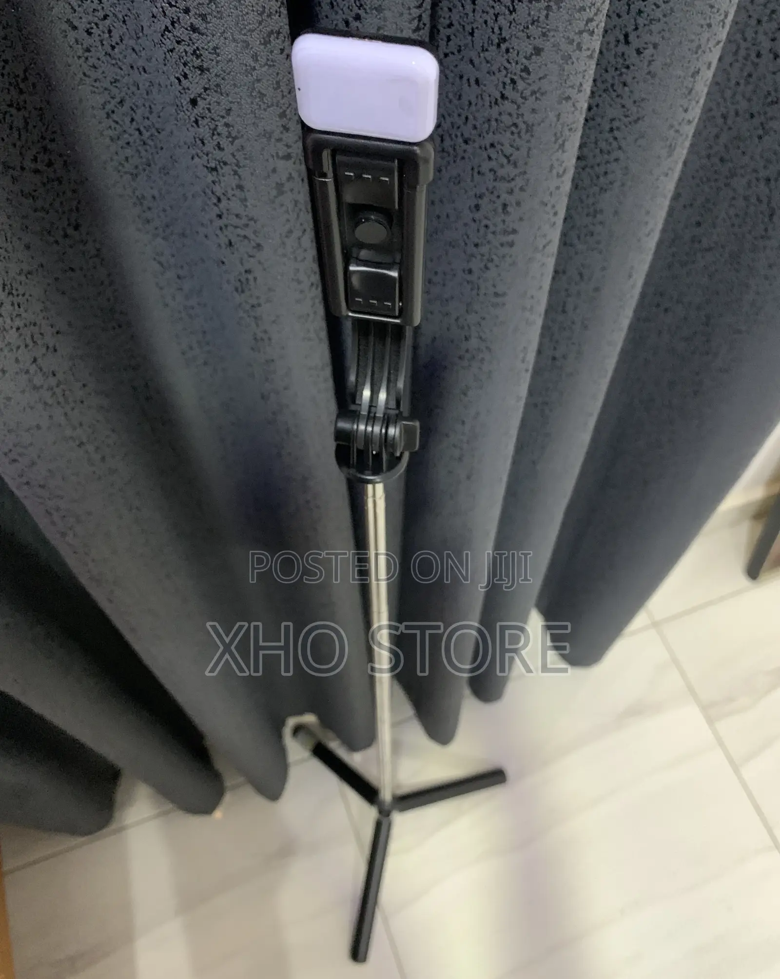 170cm Wireless Selfie/Long Tripod (Light, Remote) Stick