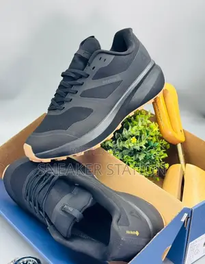 Authentic Reebok Running Shoe