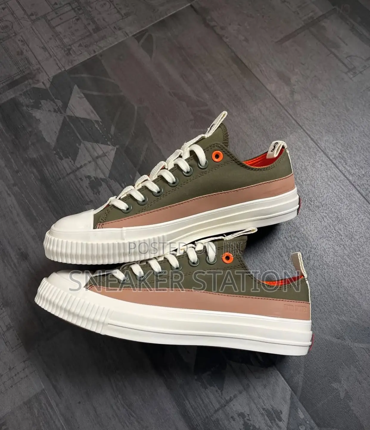 Original Converse Low Sneaker