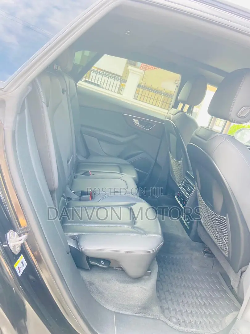 Audi Q8 3.0T Premium AWD quattro 2019 Black