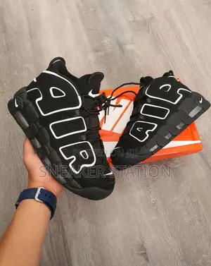 Nike Air Uptempo Black/White