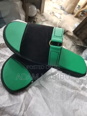 A Casual Suede Slippers