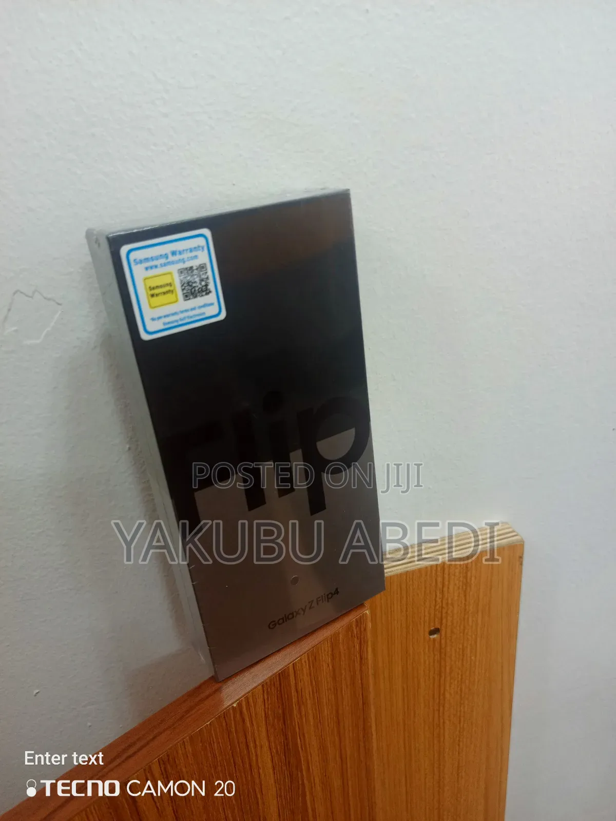 New Samsung Galaxy Z Flip4 256 GB Black