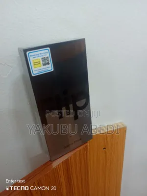 New Samsung Galaxy Z Flip4 256 GB Black