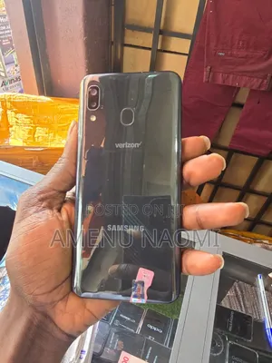 New Samsung Galaxy A20 64 GB Black
