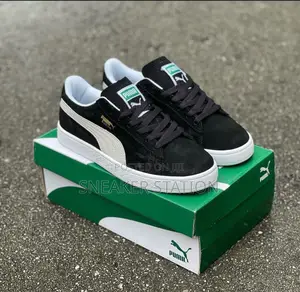 Puma Suede Black/White Available