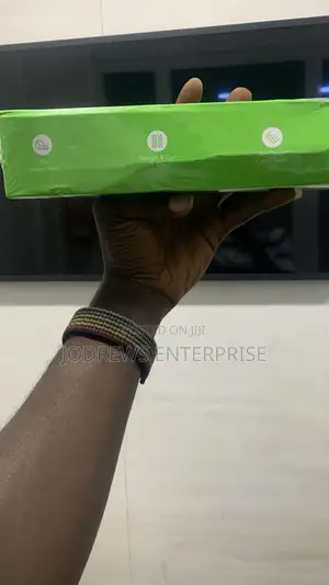 Oraimo Sleekwave Hair Straightener Brush