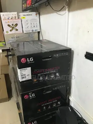 Enjoy Even Heating and Defrosting With Lg 42l Smart Microwave