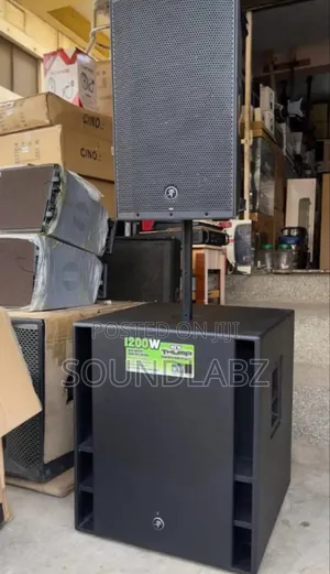 1pair Each Of Mackie Bass And Mid Speakers
