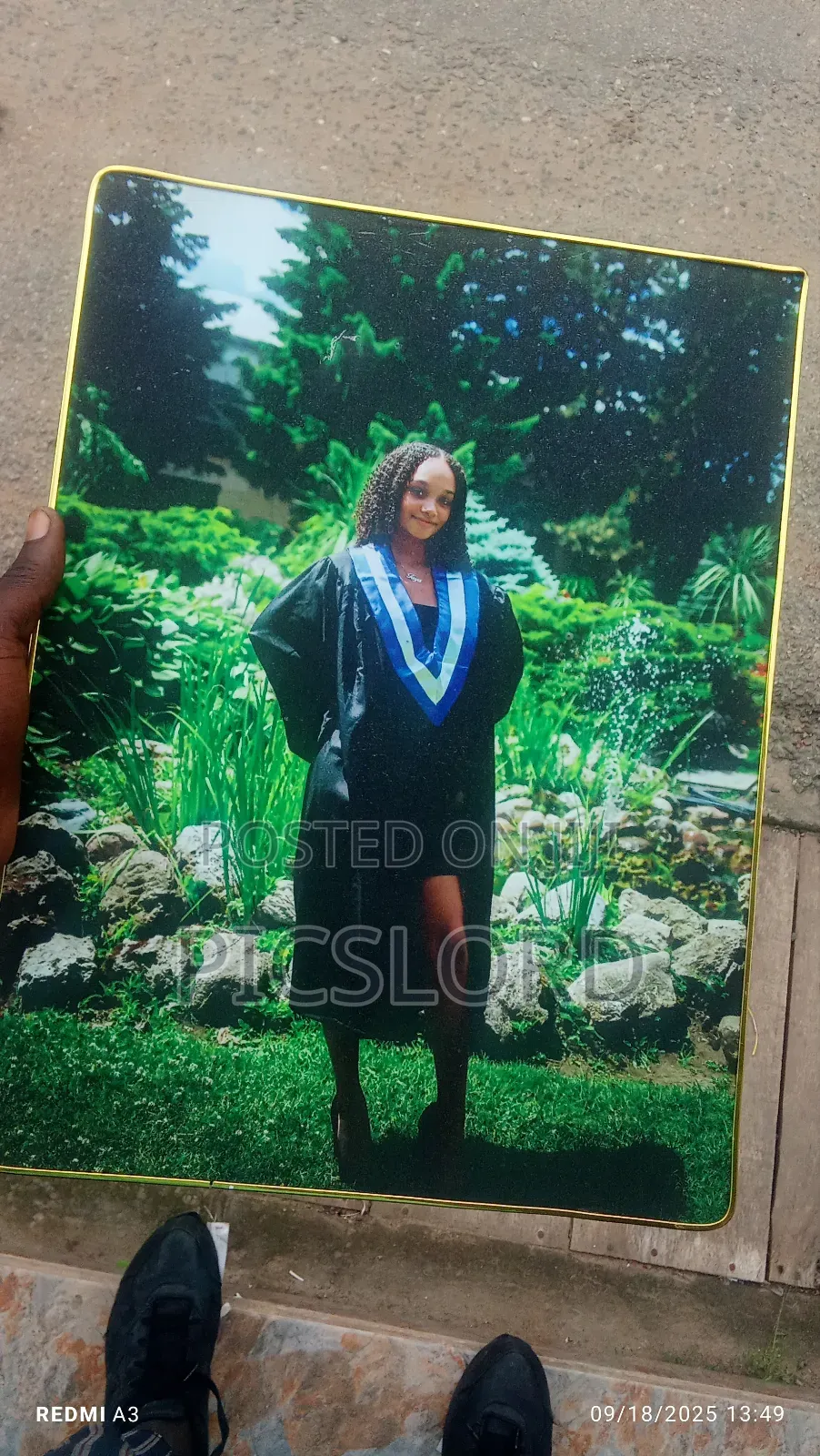Blinks Laminated Picture Frame