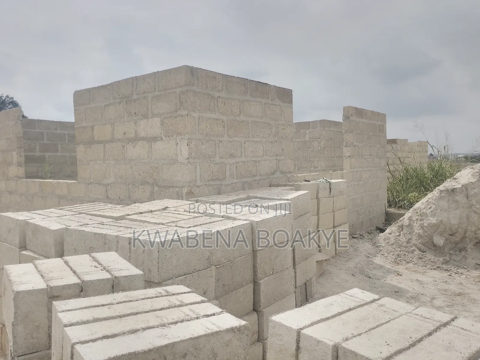 Four Bedrooms House In Kwabre For Sale