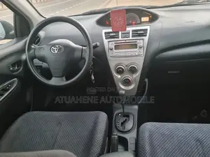 Toyota Yaris 1.5 2009 Black