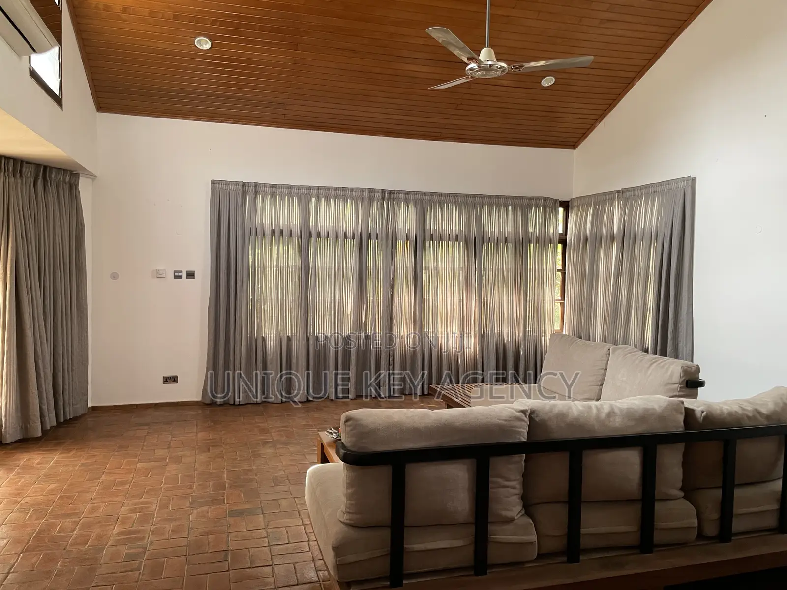 4bdrm House in Unique Key Agency, Tesano for rent
