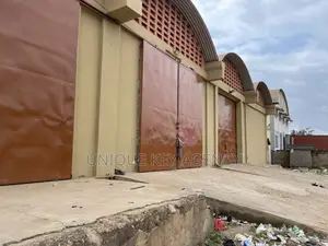 250 Square Warehouse in Spintex to Let