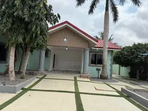 4bdrm House in Franko Properties, School Junction for sale