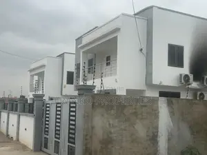 Furnished 5bdrm House in Franko Properties, School Junction for rent