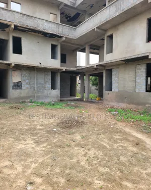 18bdrm Apartment in Testimonial Building, East Legon for sale