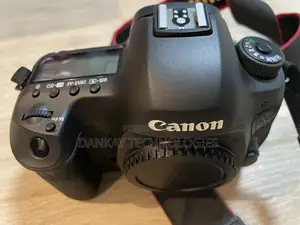 Canon Eos 5ds DSLR Camera (50 Megapixels)