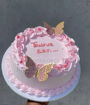 Yummy Strawberry Cake