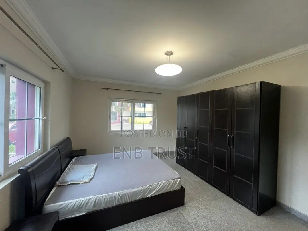 Furnished 3bdrm Apartment in Airport Residential for sale