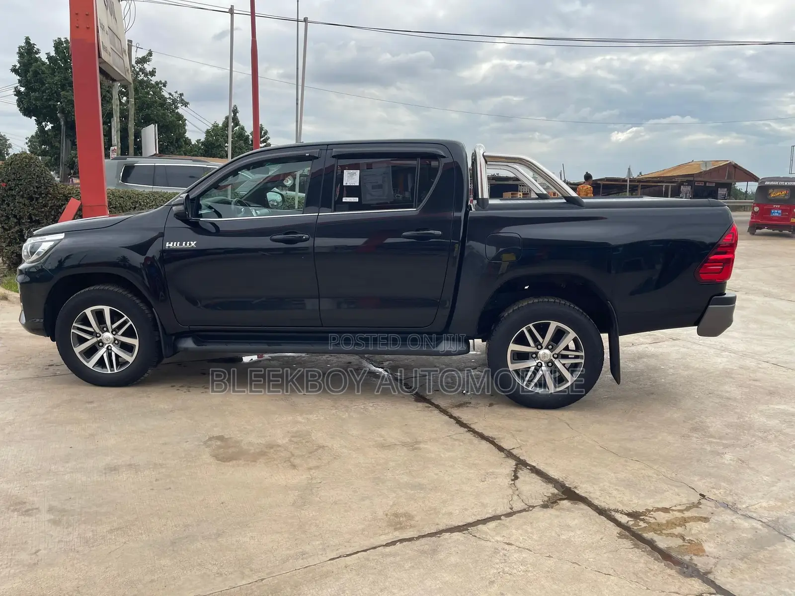 Toyota Hilux 2017 Black