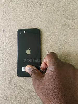 Apple iPhone SE (2020) 64 GB Black