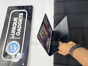 Laptop Apple MacBook Air 2022 M2 8GB Apple M3 SSD 256GB