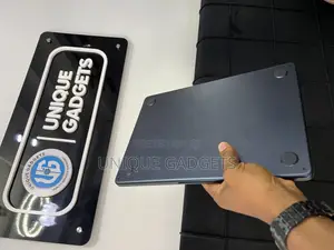 Laptop Apple MacBook Air 2022 M2 8GB Apple M3 SSD 256GB